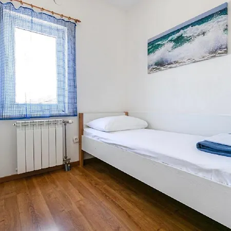 Apartman Modernes Mit Panoramablick Zum Und Ortsmitte - B58655 *